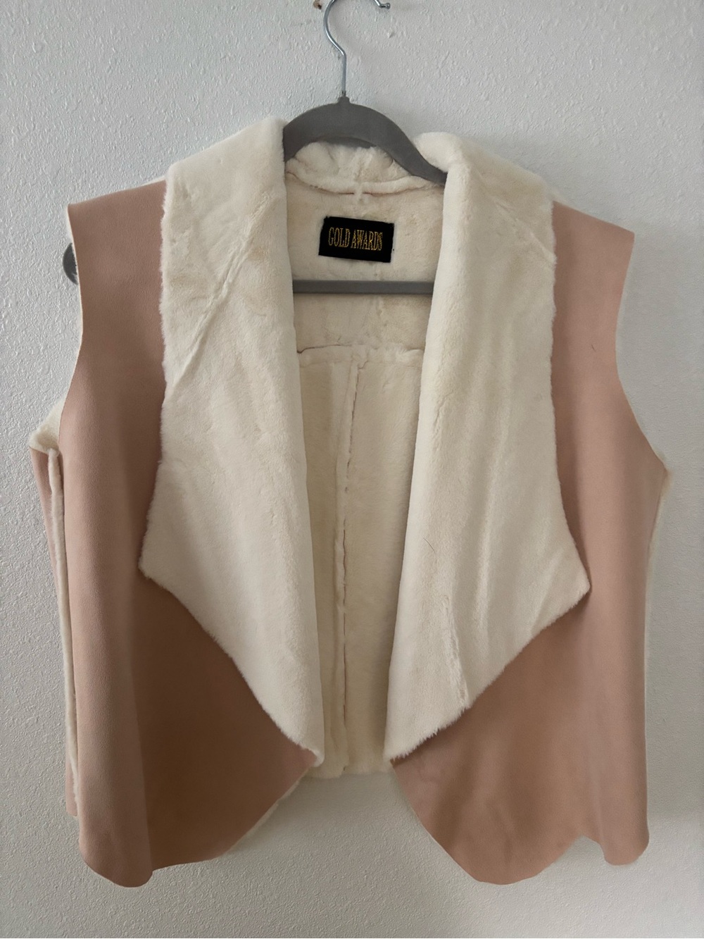 Gold Award Faux Shearling Vest - Cream & Blush